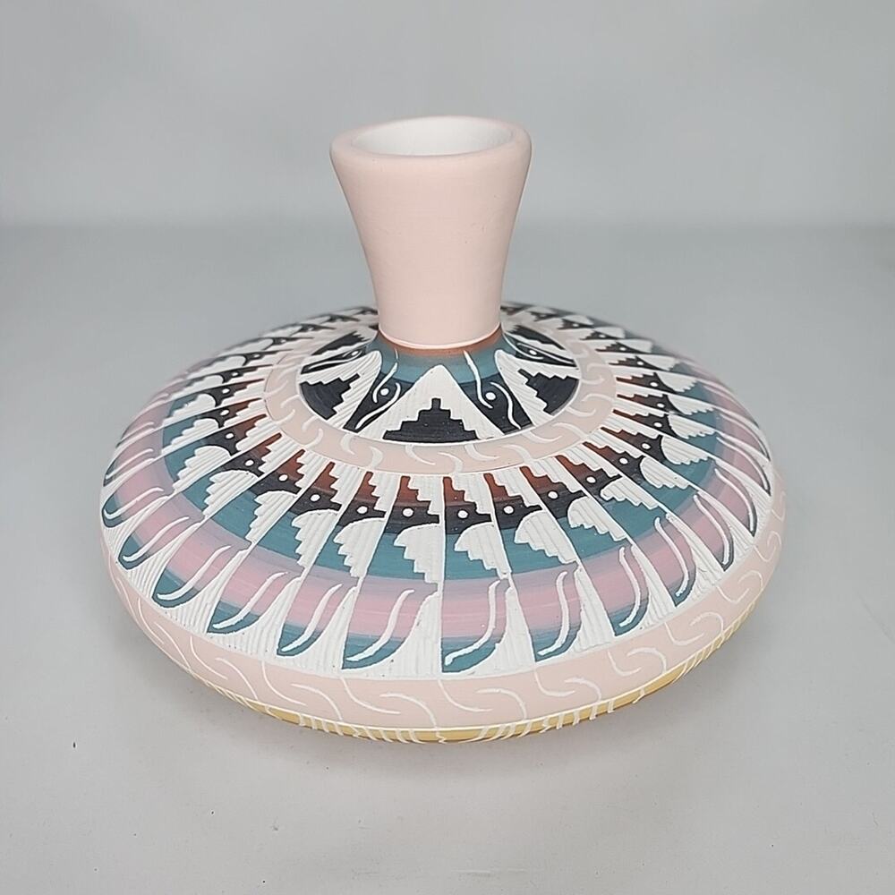 7.5" Sheila Nez Native American Navajo Pottery Vase Flat Round Signed Multicolor